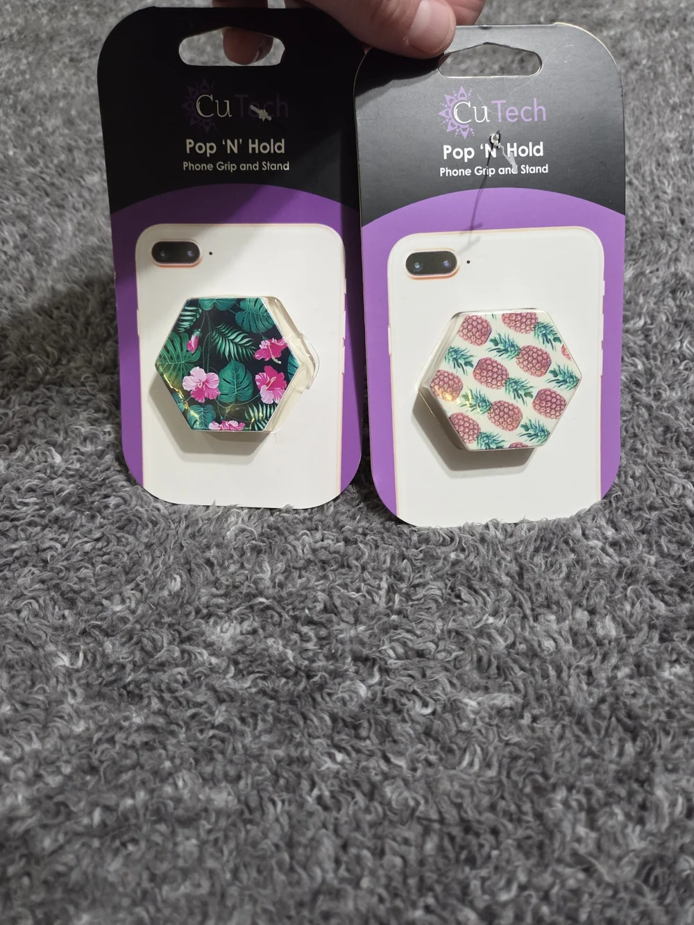 Pop 'N' Hold Phone Grip and Stand — Tropical Green / Cream Pineapple